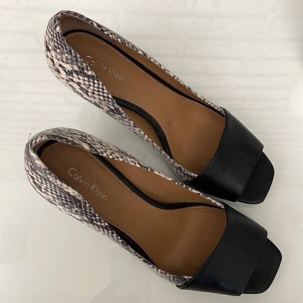 Calvin Klein Nareen Women Snake Print / Black Leather Pumps Size 10